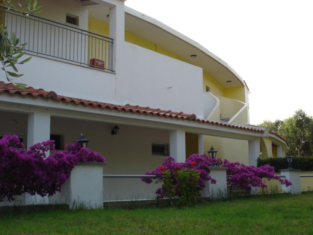 Ferouli Residence Riza  Bagian luar foto